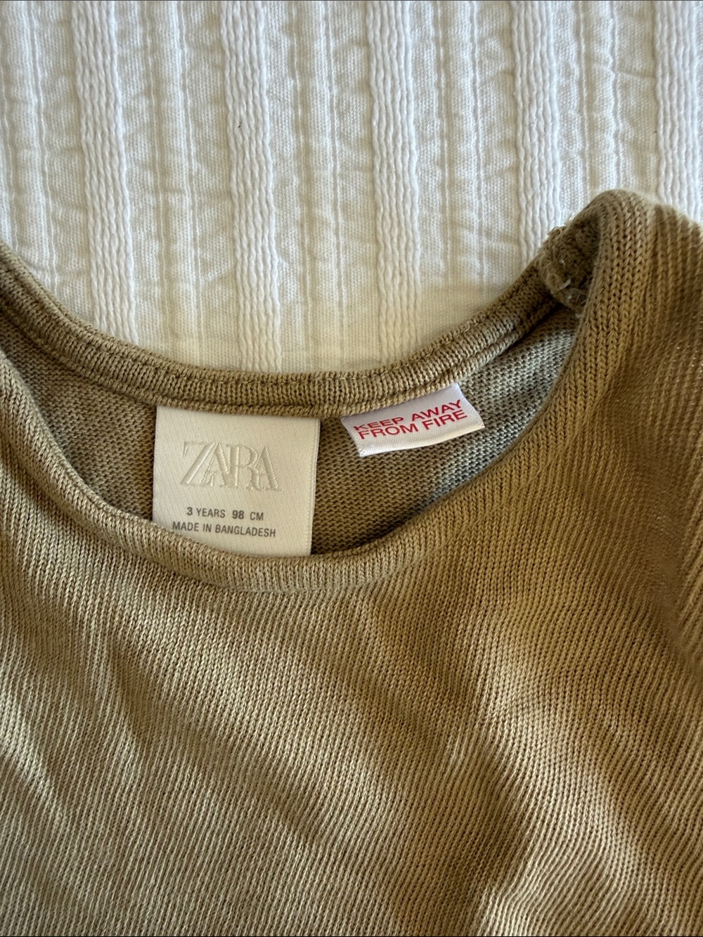 ZARA Knit Tank Top in Olive - Picture 2 of 4